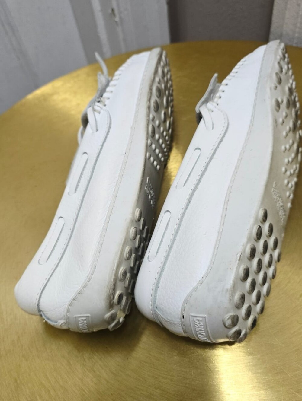 Minnetonka Women's Kilty White Leather Fringe Moccasins Pebble Sole Size 8 - Picture 7 of 8